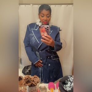 Stylish Blue Double-Breasted Women's Jacket..